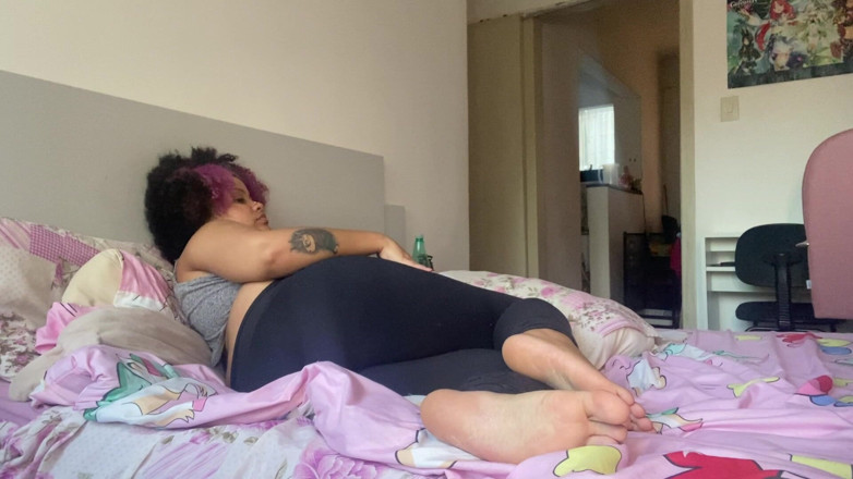 Cutiepiie Chubby: Stepmother Farting to Wake up Stepson Ep02
