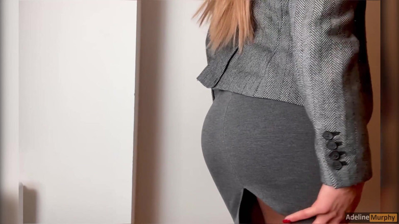 Adeline Murphy: Vill du ha en kåt och sexig sekreterare som jag...