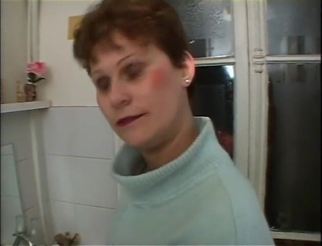 Vintage megastore: La abuela quiere esa carne fresca en su culo