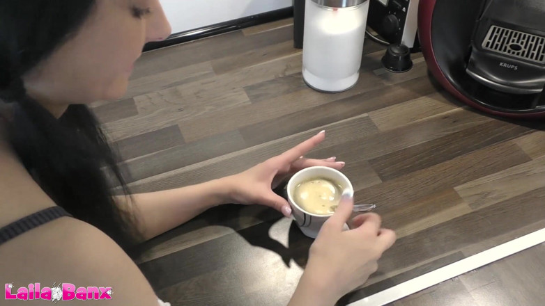 Laila Banx: 절대적으로 변태! 히치하이킹 - 크림파이 커피