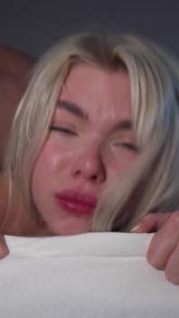 Aggressive Hard Sex with Gorgeous Vixen Model