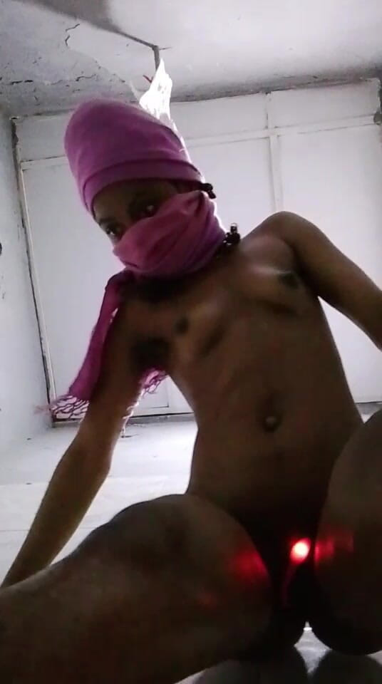 someonemanbigdick: Magro ébano
