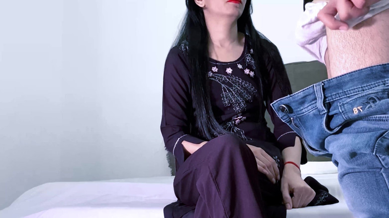 Desifilmy45: Volledige Film Kantoorvideo Indische Baas En Mager Meisje