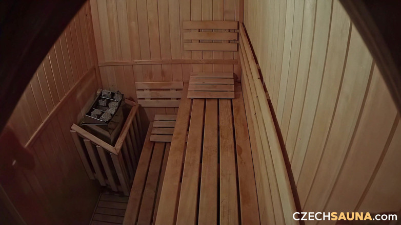 Czech Sauna: Чеська сауна 12: три збуджені блондинки течуть всюди