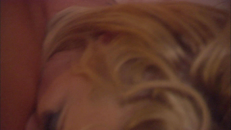 Miami Reality: 大きなtブロンドの妻が激しく犯されるによって怒っているひ