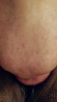 AsiansexDiary La ragazza asiatica con le tette vivace cavalca il cazzo di uno straniero