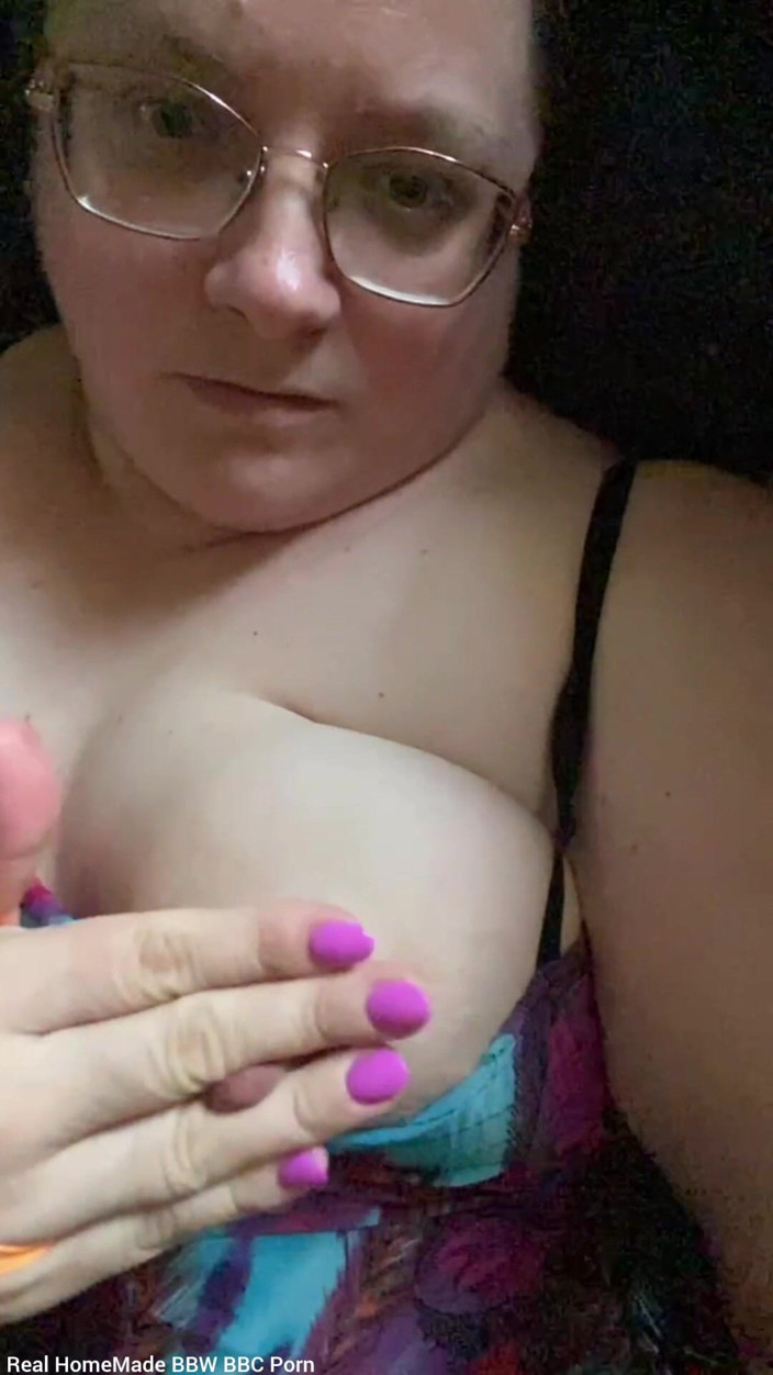 Real homemade BBW BBC porn: Azdırma ovma göğüslerimi sıkıyor meme uçlarımı büküyor