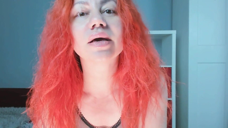 Ella Kross: Fascinant sunt noua ta religie HD Mp4