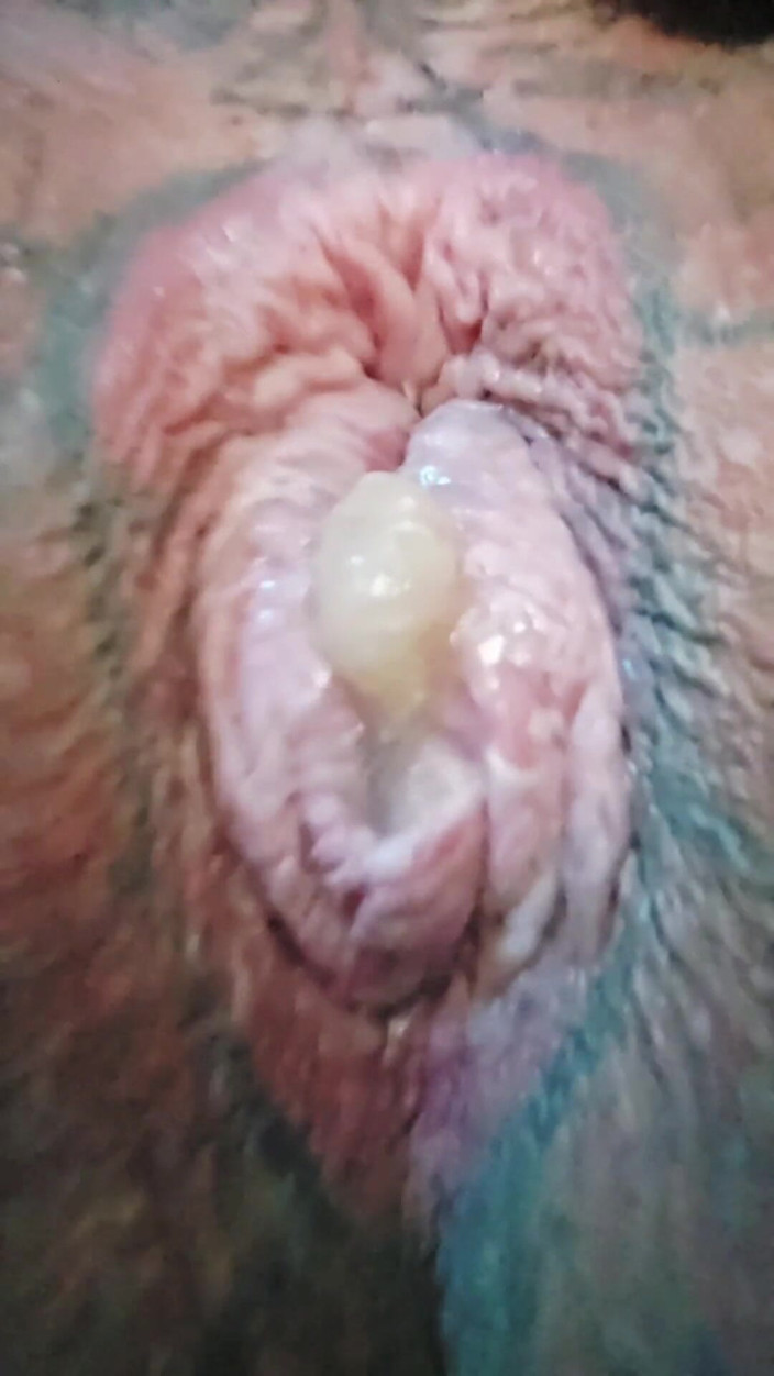 Ryan743: Mon plug anal était dans mon cul pendant 12 heures