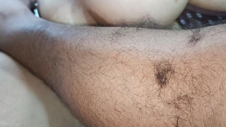 Catchybusty: Salon tại nhà của Desi Bhabhi