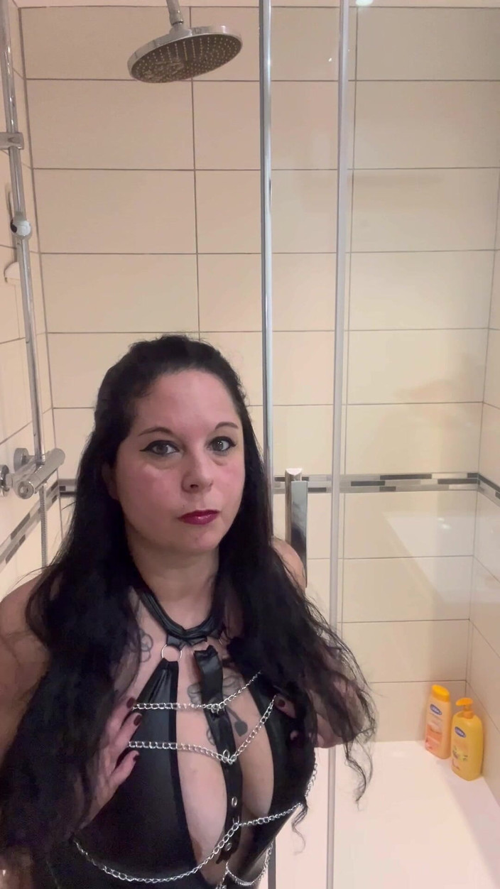 Maitresse Clara: JOI, Asmr in the Shower