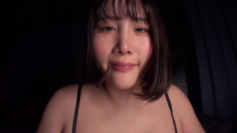 BunnyBae: Tante seksi jepang dengan memek bercukur