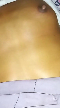 Lalita yenge geceleri tek başına sikiliyor, Hintçe hd seks