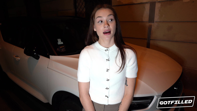Got Filled: Cremoso nella figa stretta di matty Mila Perez