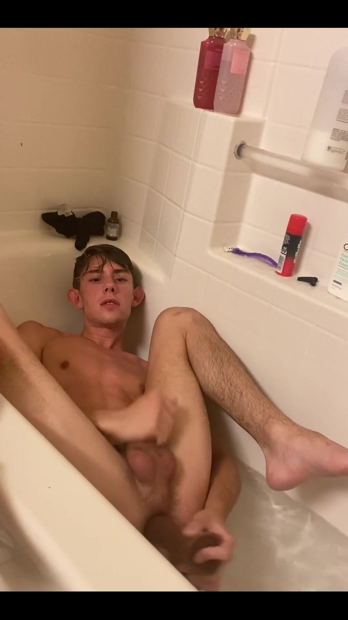 Zane Kazan: Finalmente ho una sessione completa con il mio giocattolo. Fammi...