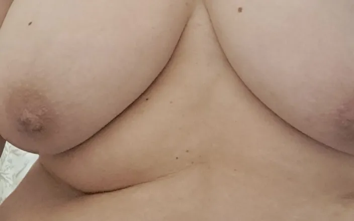 Mommy big hairy pussy: MILF Seducing Him with Her Hairy Tail