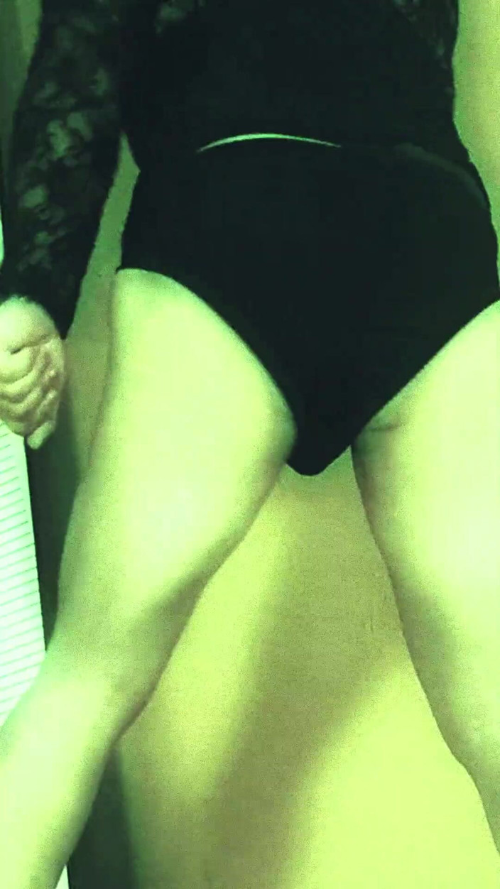 kandiKane: Schau zu, wie ich meinen engen brasilianischen arsch twerkte! Tanzen...