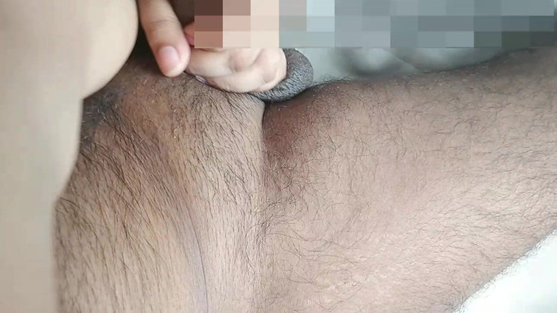 Jesmin18: Sexig svägerska som rider på min hårda kuk efter avsugning