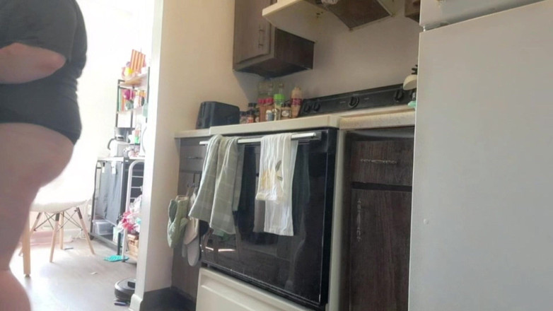 puppyrolls: Lavando pratos com minha bunda para fora: 3 meio chato, mas...