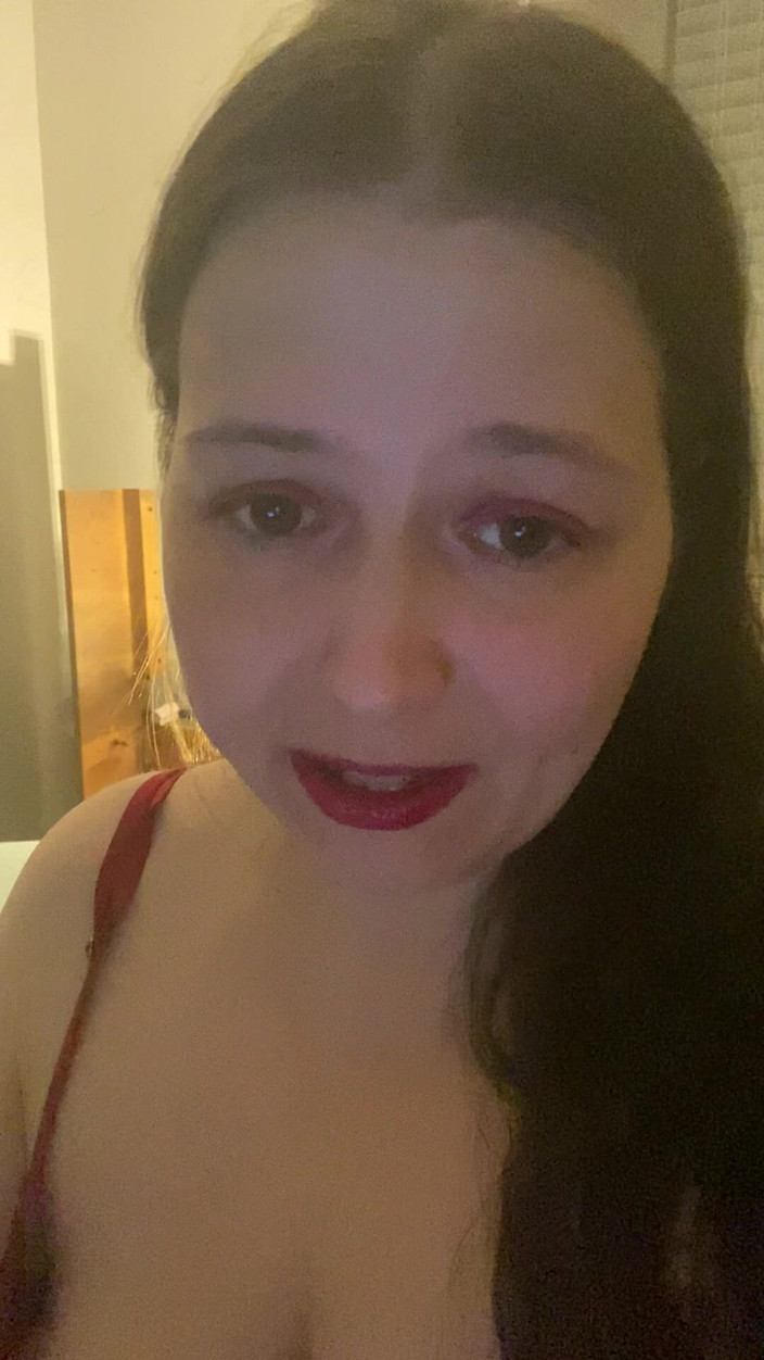MissChrystalline: Orální sex G BodOvá Hračka Recenze