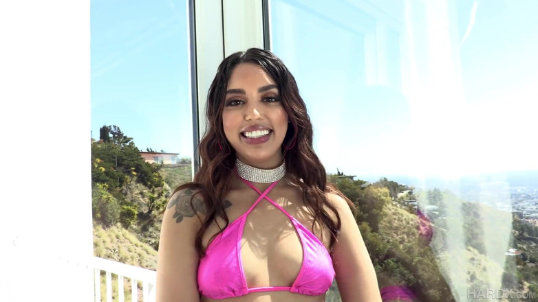 Hard X: HardX - 1: a DP för smutsig liten cumslut Vanessa Sky