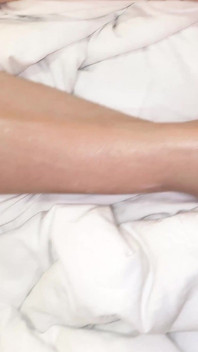 The Most Cute and Beautiful Feet Ever Get Massage in Best New York Salon
