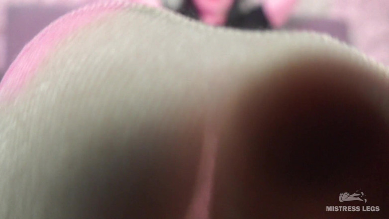 Mistress Legs: Kaki dan kaki paling imut dengan stoking tembus pantyhose