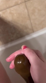I love this huge BBC dildo 
