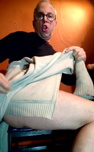 Dildo Man and Cross Hard Sex: Striptease, double dildo and cumshot