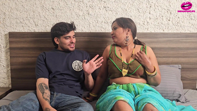 Indianpinklips: Indyjska seksowna Bhabhi zdradziła męża Desi seksu