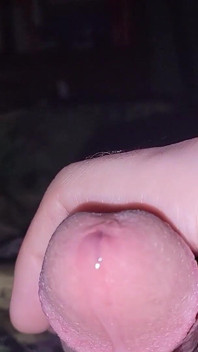 Haciéndome correr duro sin lubricante