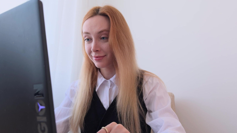 Loly Nebel Studio: Das schönste mädchen im büro hat dich plötzlich bemerkt