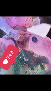น้องชมพูถุงน่องลินเจอรี่ ไอ้หีมารายยืดควยดำติดผนัง