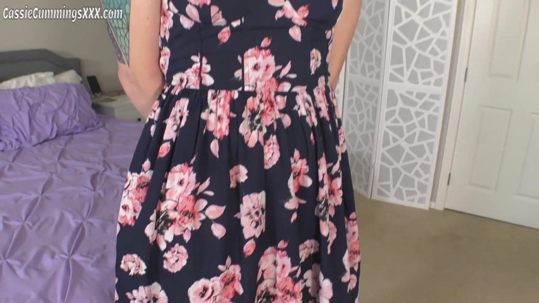 Cassie Cummings: Jsi zábavná malá hračka pro mě Vlastní