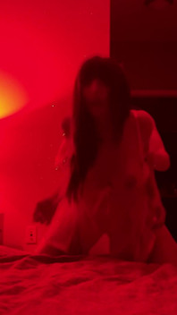 Cheating Arab Hotwife Tries Arab Cock
