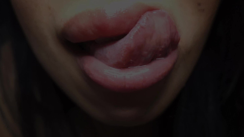 Asmr_mouth: Leccata delle lenti sexy sexy e sensuale