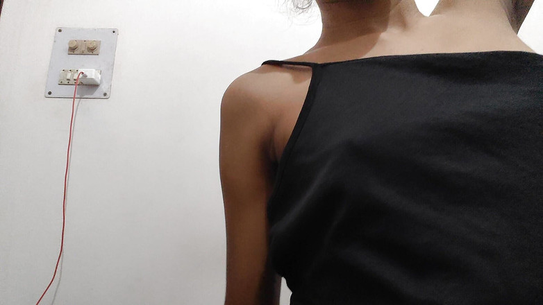 desigirl93: Awek comel panas memancut mani dan bermain dengan pepek