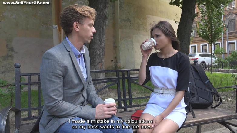 Sell Your GF: ถูกเย็ดโดยหัวหน้าของสามี