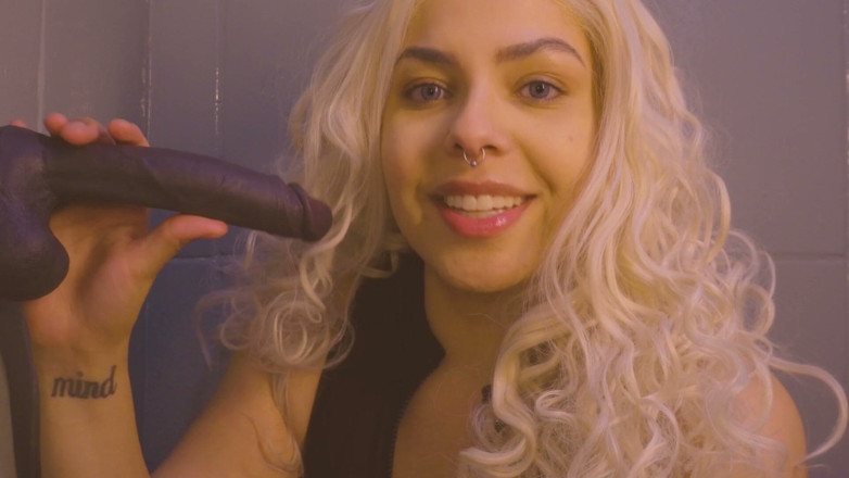 Maddy Voss: POV: ensinando meu marido como chupar pau - bi encorajamento