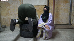 Souzan Halabi: Muzułmańska żona rucha amerykańskiego żołnierza w dupku