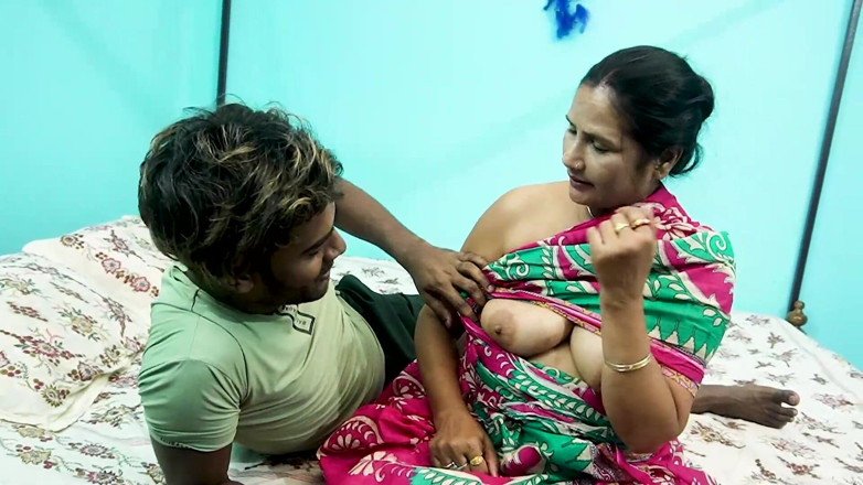 Xtramood: Älterer schwager fickte hart sein sexy bhabi, Mallu Tante