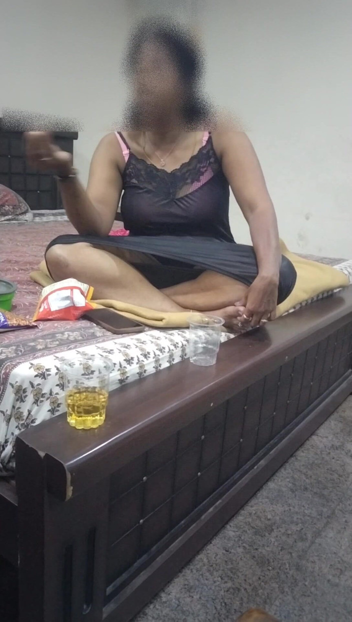 Tamil lesbian: Hablar sucio con bocadillos