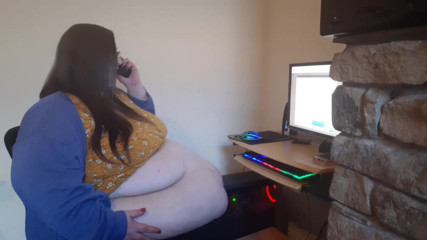 SSBBWLadyBrads: Une secrétaire SSBBW humiliée au travail par son patron - fantasme
