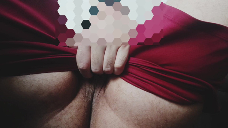 amateurbrazilian: Femboy Kırmızı Topları Tırmalıyor