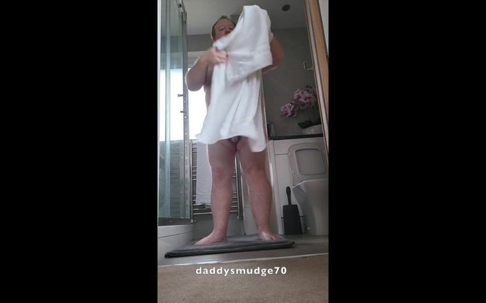 Daddysmudge: 爸爸洗完澡后就干了