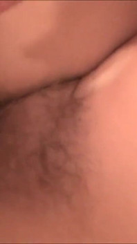 Trait mes seins et éjacule