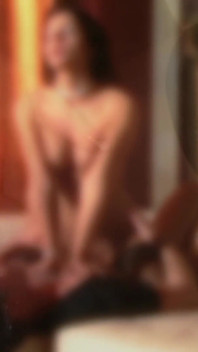 Lucah klasik sensual 90-an mengongkek MILF si rambut coklat seksi Lucy Bell