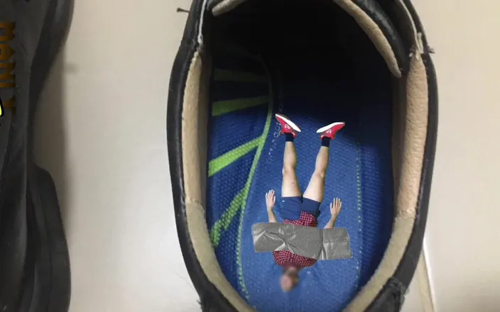 Manlyfoot: How About Being Crushed by My Soles - Manlyfoot - Tiny Man -...