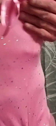 Cdmichelle na sobě růžový sexy teddy s podvazkovými strapy si hraje s jejím ptákem