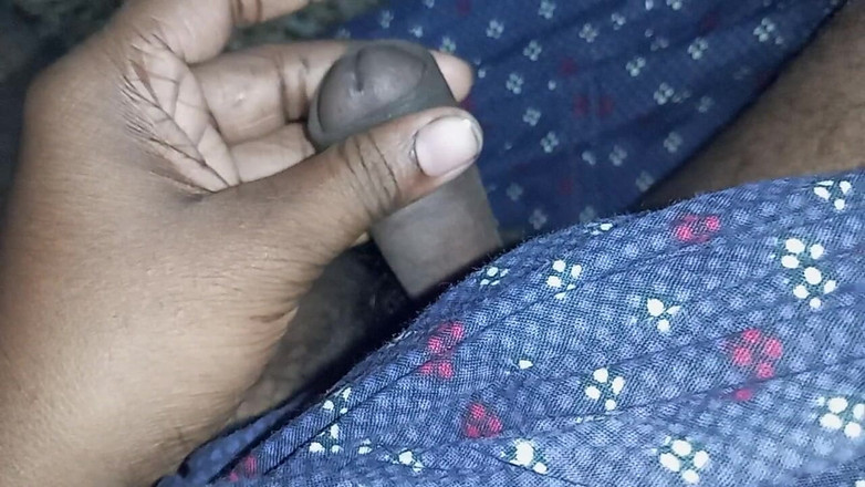 Sweet Indian cock: 젖탱이를 빨고 핥는 인도 게이 소년